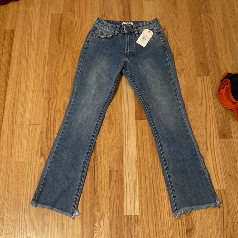 The cutest billa pong jeans